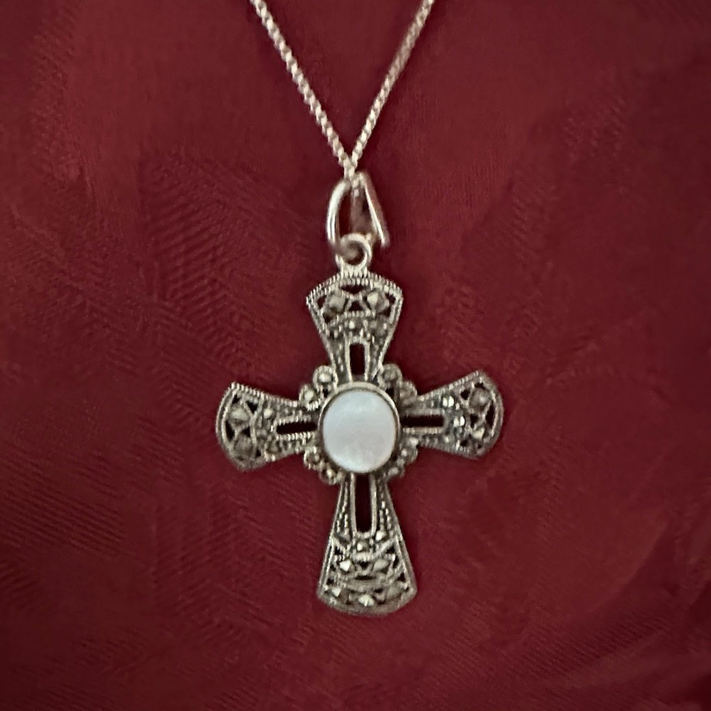 Elegant Vintage Marcasits Silver Cross Pendant Necklace
